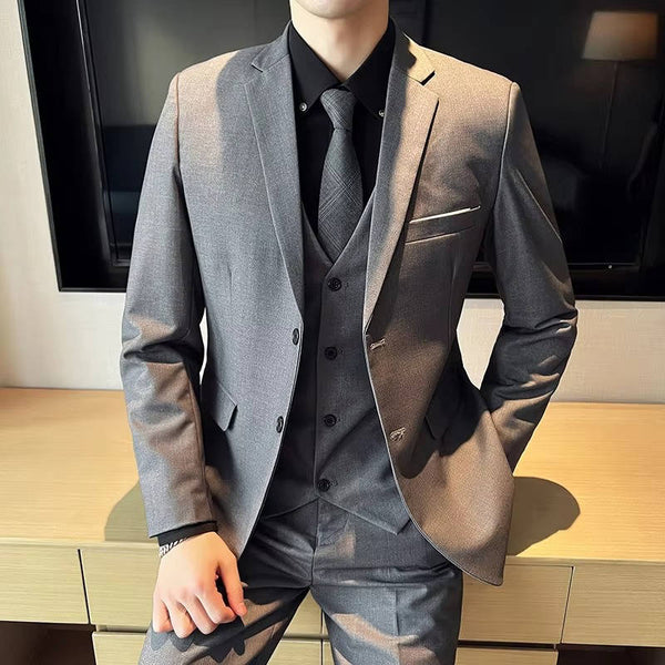 Men's Slim Fit Three Piece Suit For Business And Formal Events