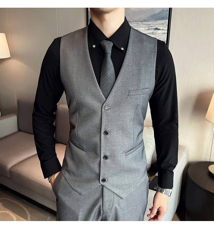 Men's Slim Fit Three Piece Suit For Business And Formal Events