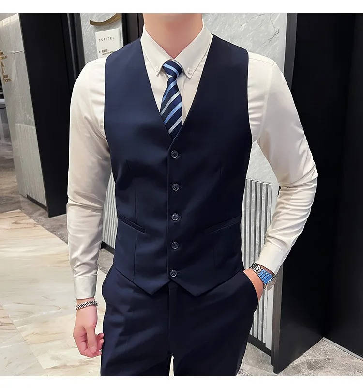 Men's Slim Fit Three Piece Suit For Business And Formal Events
