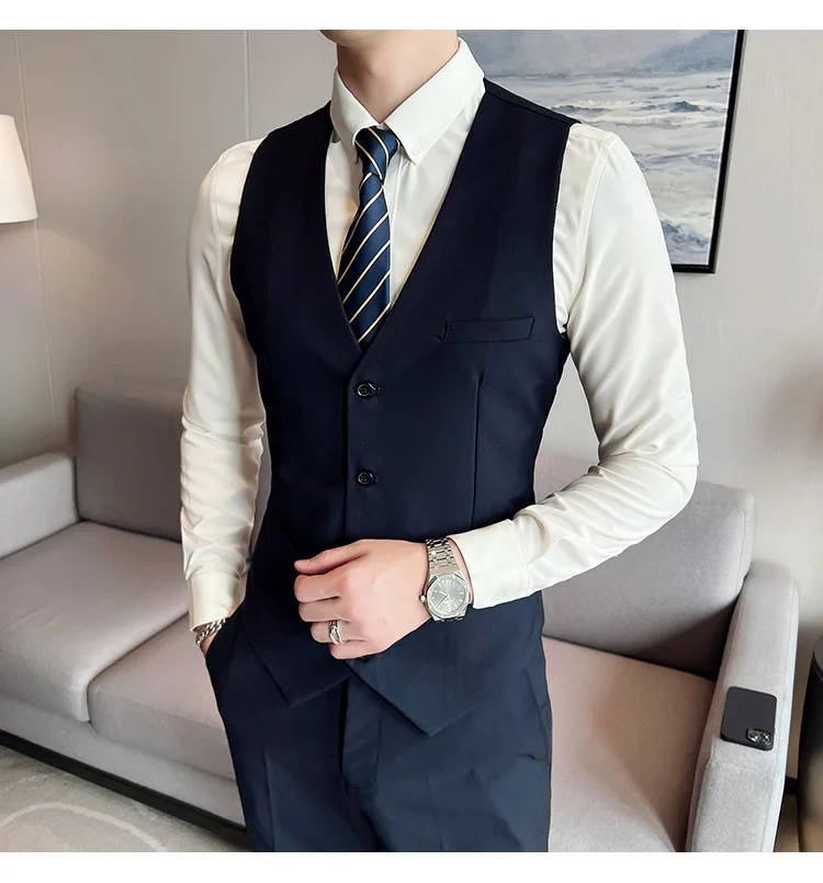 Men's Slim Fit Three Piece Suit For Business And Formal Events