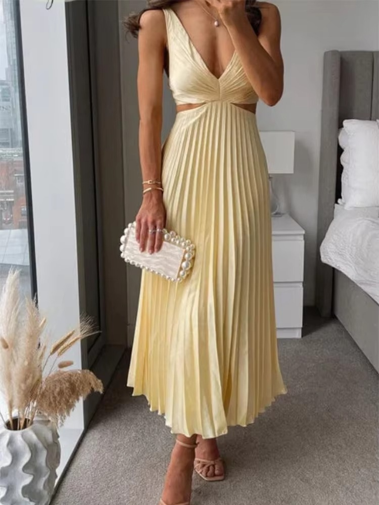 Elegant Sleeveless Summer Maxi Dress with Deep V Neck and Pleated High Waist Design