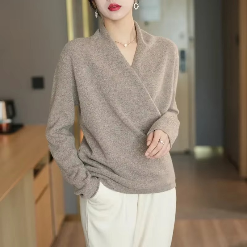 Women's Wool Knit V-Neck Pullover Sweater