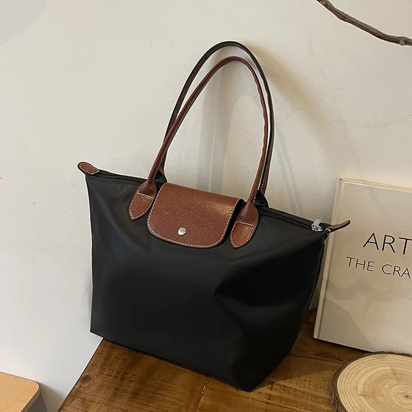 Minimalist Nylon Shoulder Tote Bag for Women with Large Capacity and Reinforced Strap