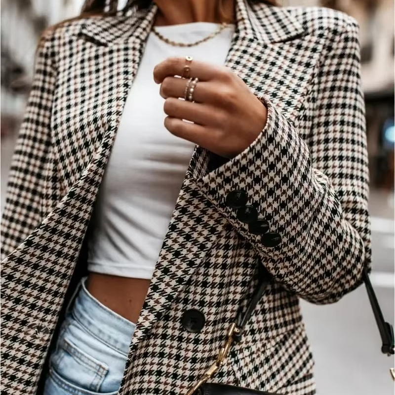 Women's Plaid Long Sleeve Casual Blazer Jacket for Everyday and Vacation Style