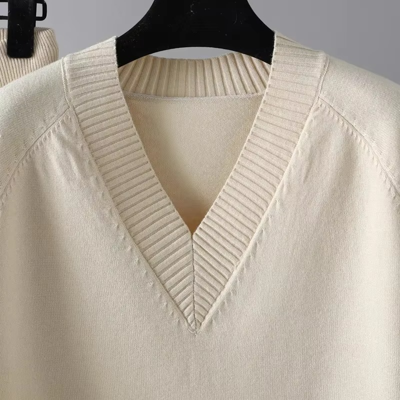 2024 Autumn Winter Women’s Knitted V Neck Sweater and Pants Two Piece Set