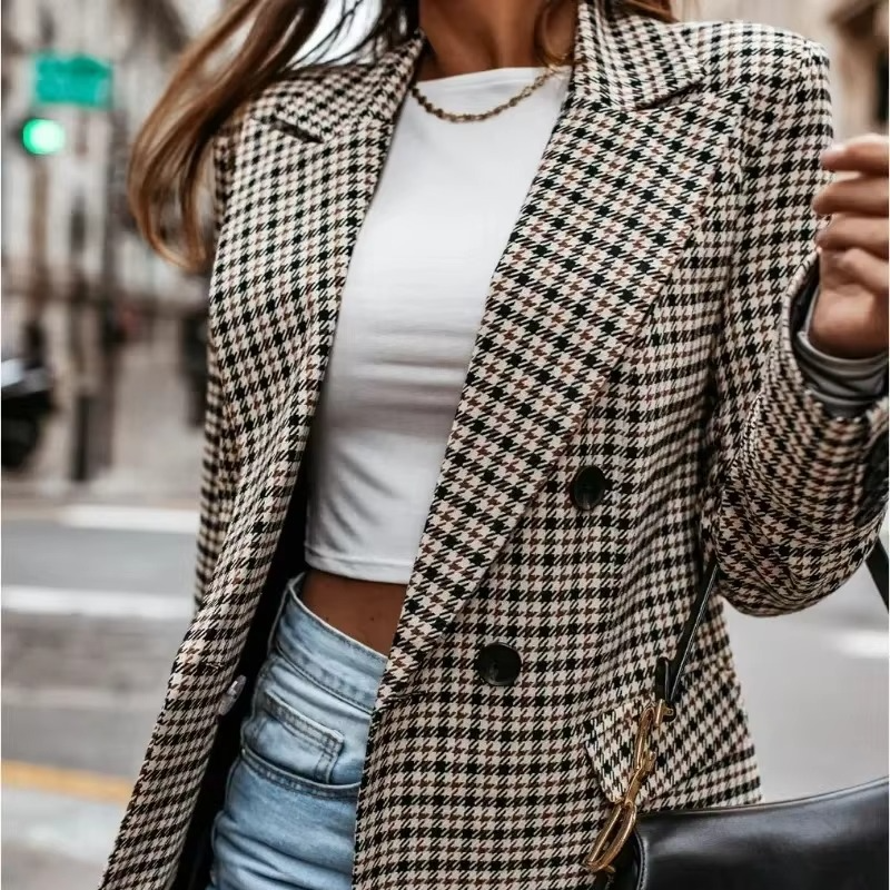Women's Plaid Long Sleeve Casual Blazer Jacket for Everyday and Vacation Style