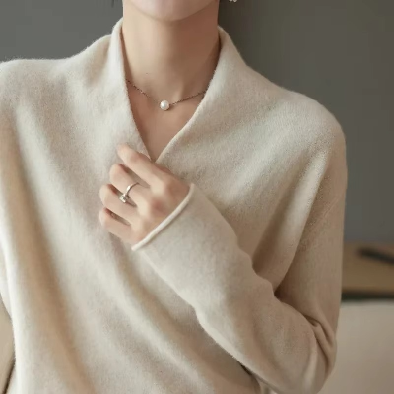 Women's Wool Knit V-Neck Pullover Sweater