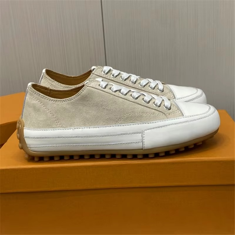 Women's Casual Sports Shoes with Round Toe and Cross Lacing