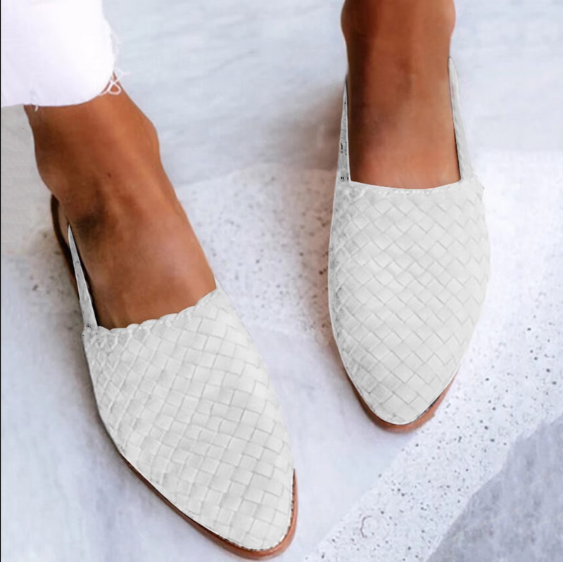 Women's Summer Pointed Toe Flat Mule Sandals with Buckle Strap