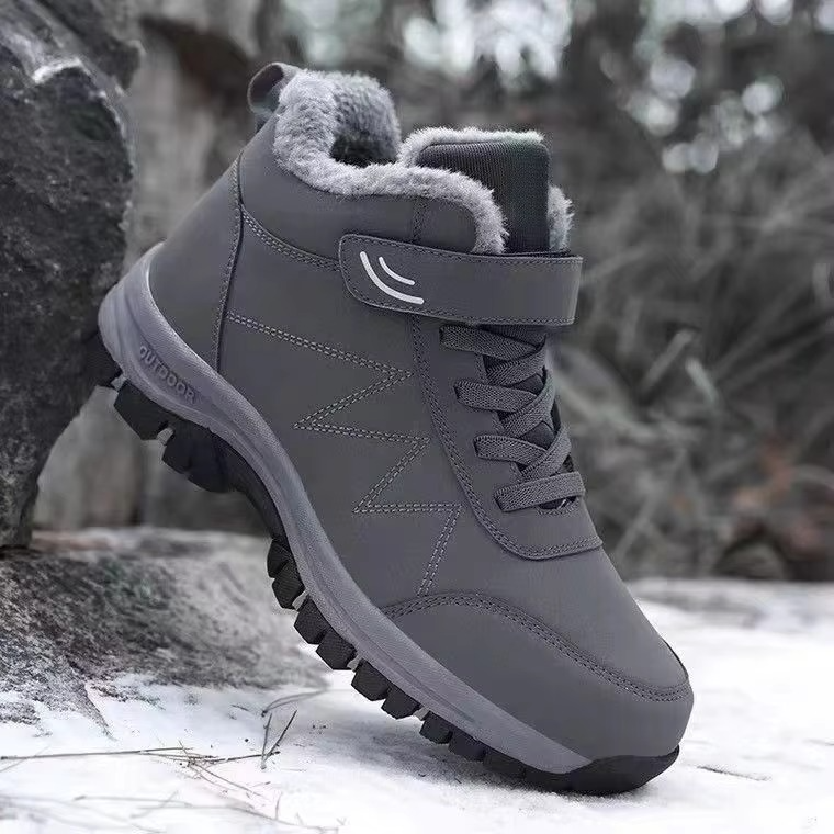 Waterproof Velvet Winter Boots for Men — Warm Outdoor Snow & Trekking Shoes