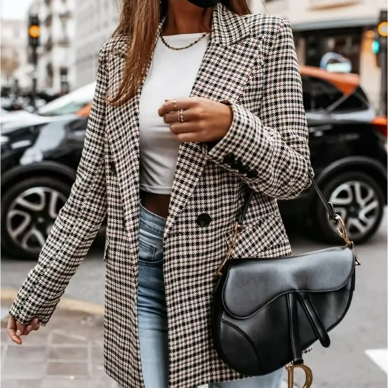 Women's Plaid Long Sleeve Casual Blazer Jacket for Everyday and Vacation Style