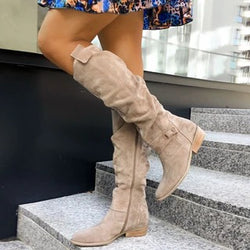 Women's boots for comfort and protection