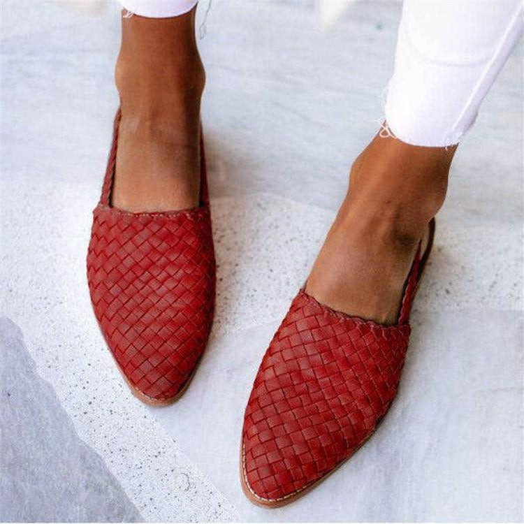Closed-toe woven flats