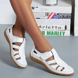 Sandals Designed for Daily Stability