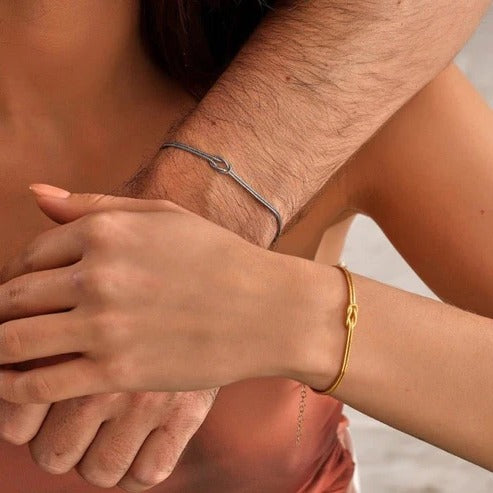 Women’s Stylish Love Knot Bracelet