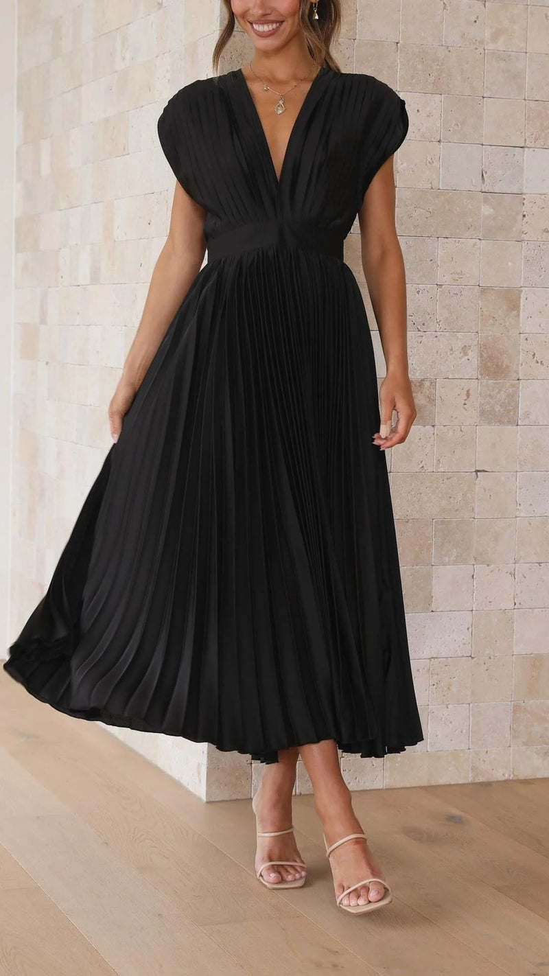 Women's Pleated V-Neck Maxi Dress