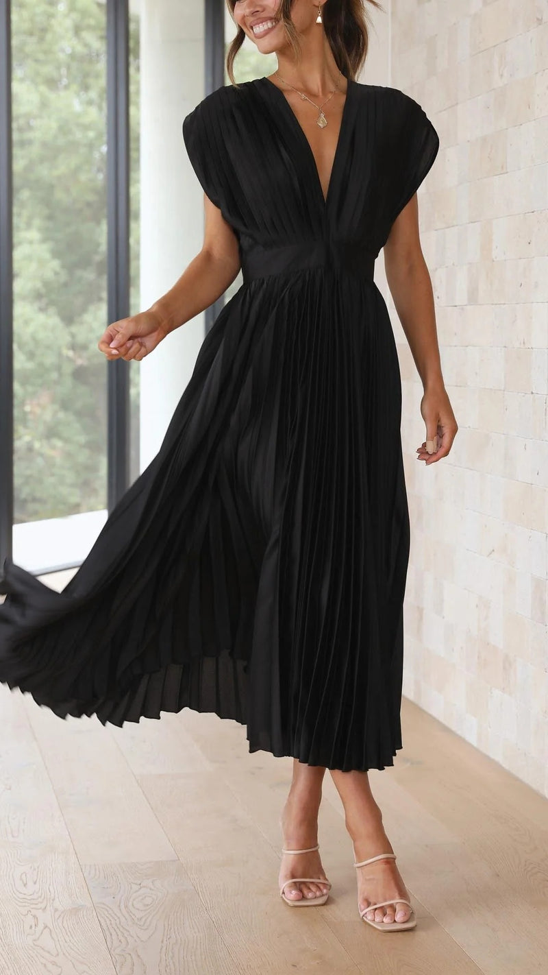 Women's Pleated V-Neck Maxi Dress