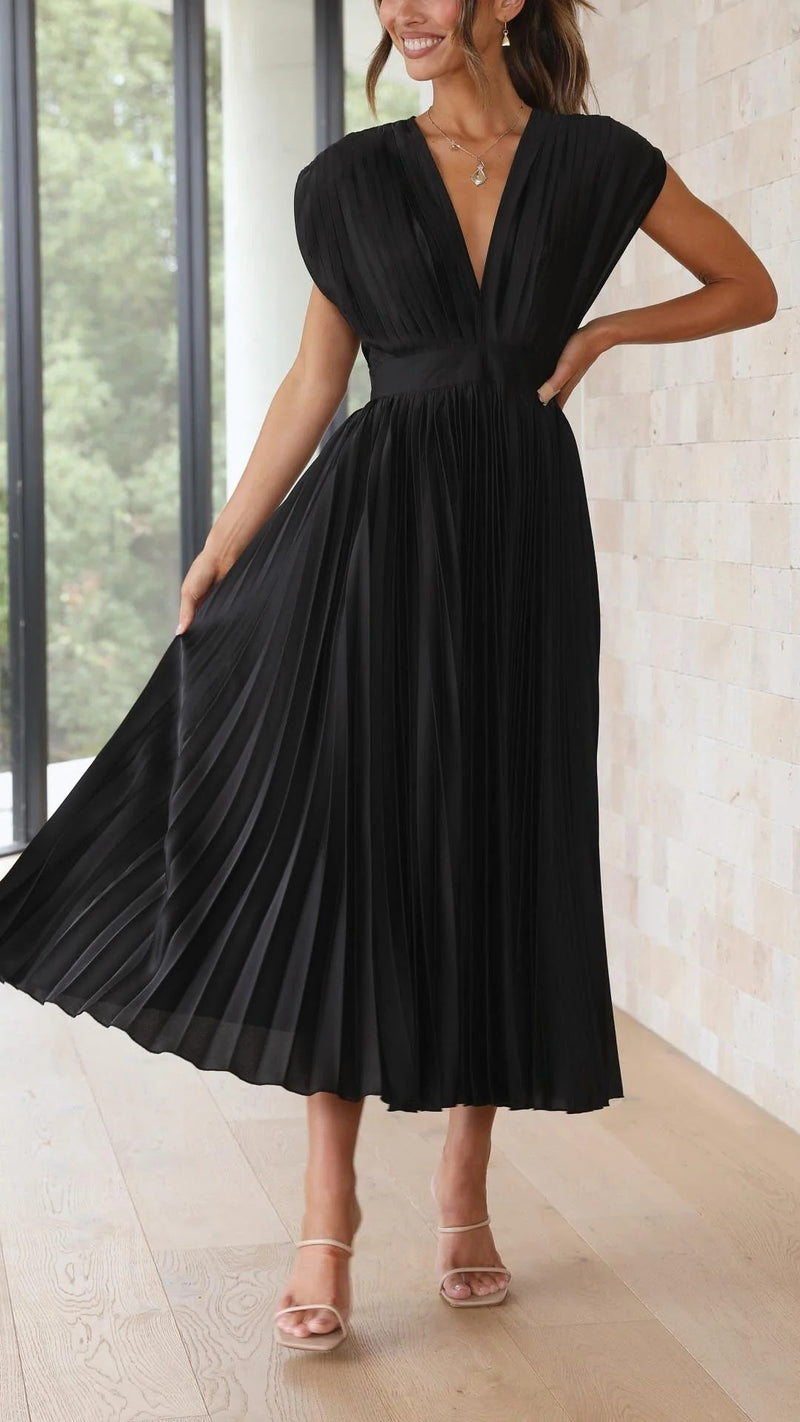 Women's Pleated V-Neck Maxi Dress