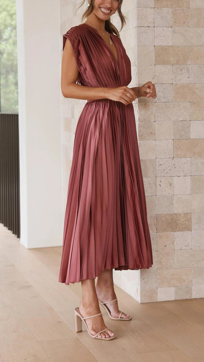 Women's Pleated V-Neck Maxi Dress