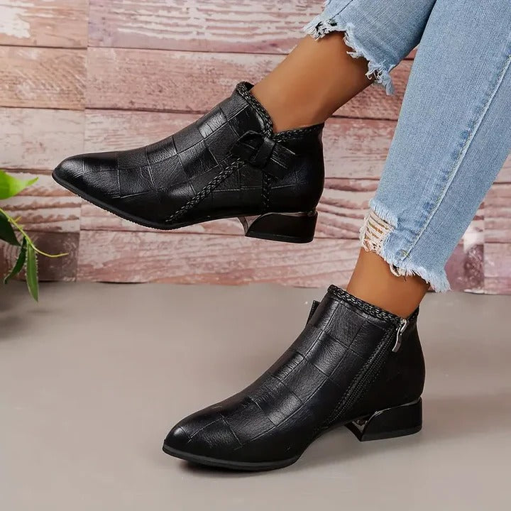 Women’s Ankle-Length Shoes