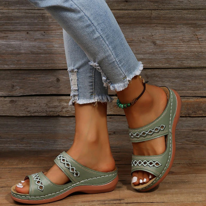 Women's Supportive Everyday Sandals