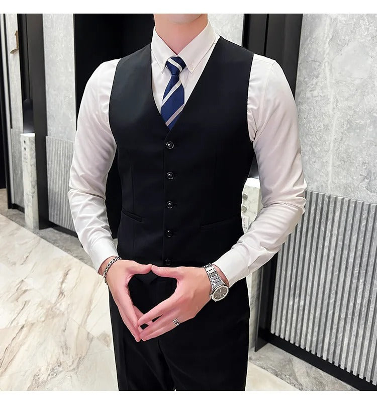 Men's Slim Fit Three Piece Suit For Business And Formal Events