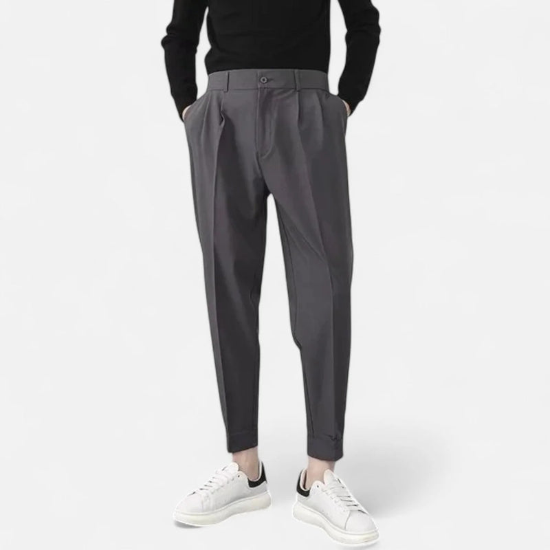 Men’s Tailored Pleated Trousers