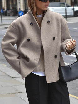 Loose-fitting jacket with button closure for women
